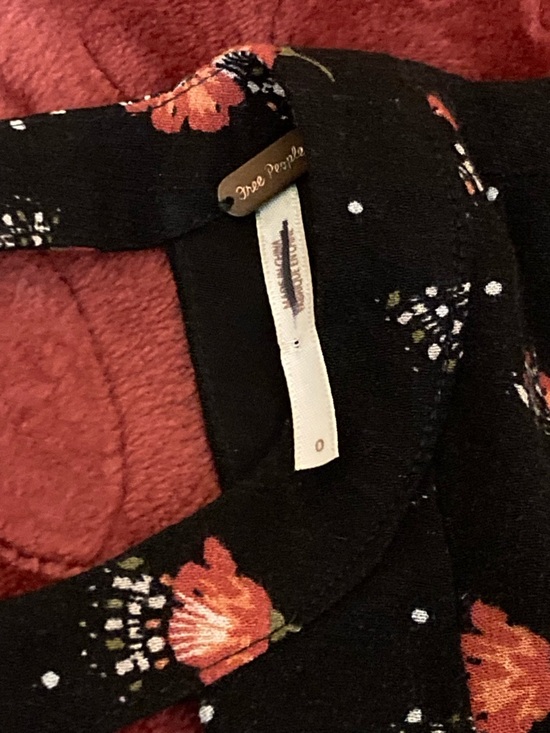 Free People Tegan Black Mini Dress Red Floral Print Pleated Long Sleeve Sz 0 - Picture 2 of 8